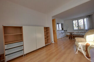  Maison à louer 4 pièces 80 m²