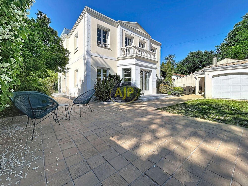 Maison 5 pièces 176 m² · à Merignac · 176 m² · 474 000 €