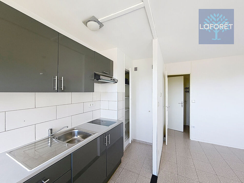 STUDIO RÉNOVÉ - TRÈS LUMINEUX - 21,42 m² -BAS DU PARC IMPÉRIAL