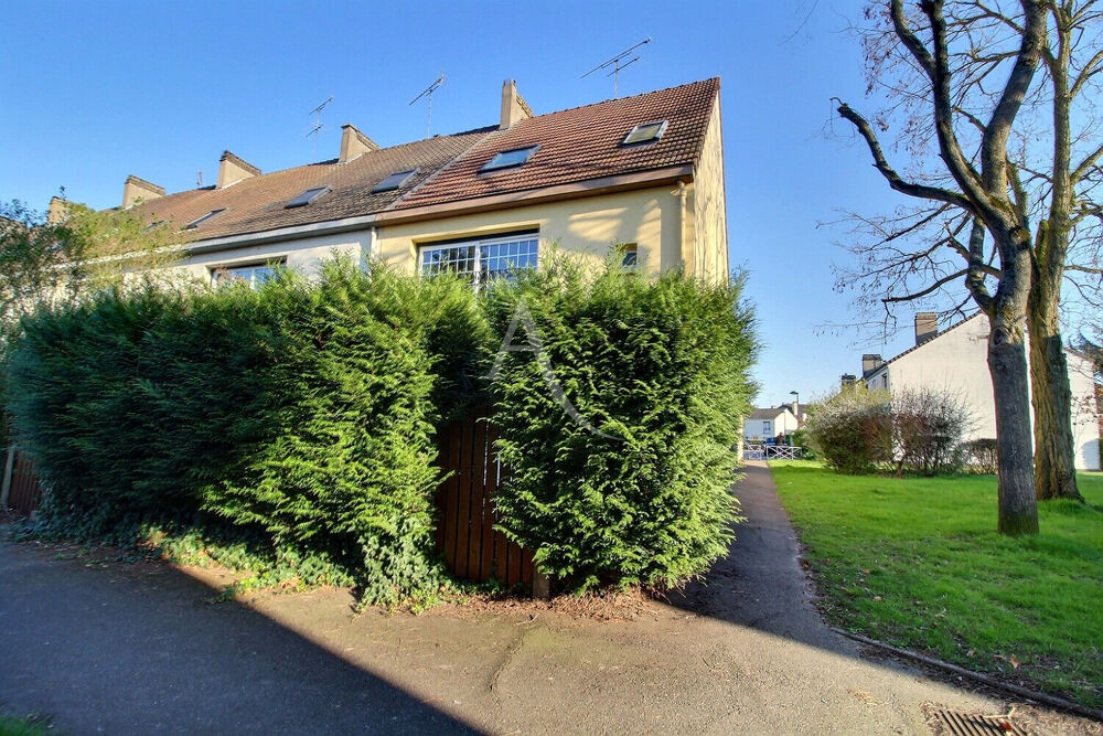 Vente Maison Maison 7 pièces Maurepas quartier des Bessières Maurepas