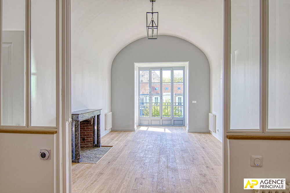 Vente Appartement Versailles Montreuil  St-Symphorien - Appartement 6 pièces en duplex  de 138m² au sol 
