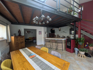  Maison à louer 4 pièces 122 m²