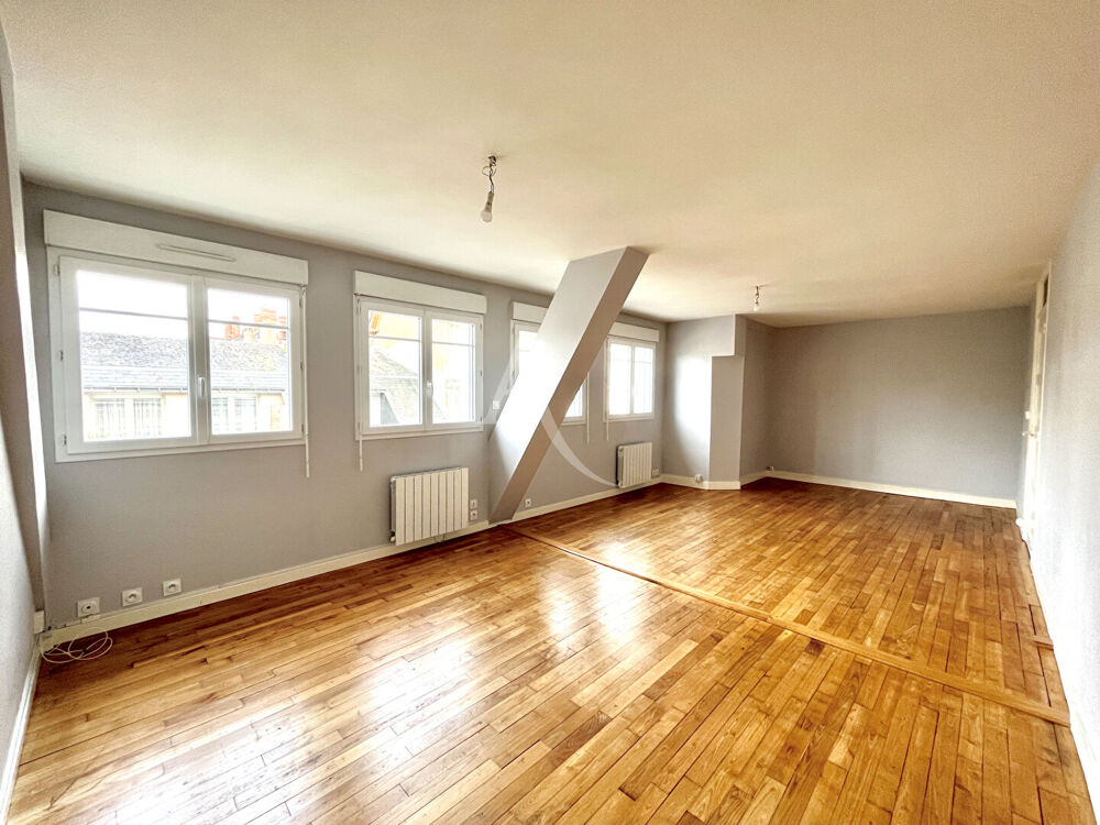 Hyper Centre de LAVAL - rive gauche, appartement T3 - 72 m²