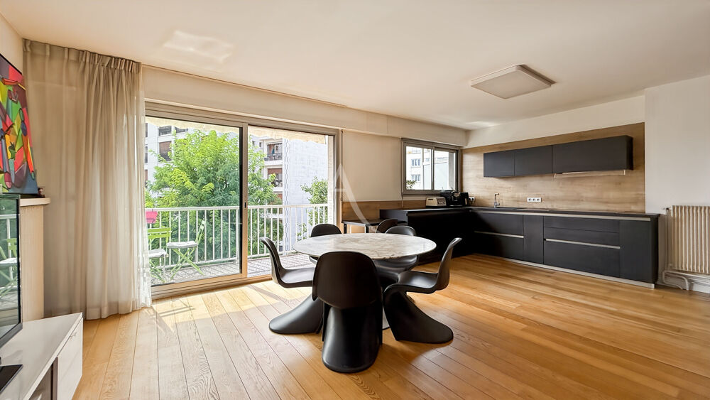 Vente Appartement PARIS 16e  HENRI HEINE  3 PIÈCES 92 M²  5e ÉTAGE BALCON SUR JARDIN Paris 16