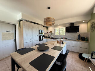  Maison � vendre 8 pi�ces 229 m�