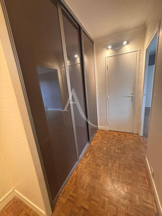  Appartement à louer 2 pièces 40 m²