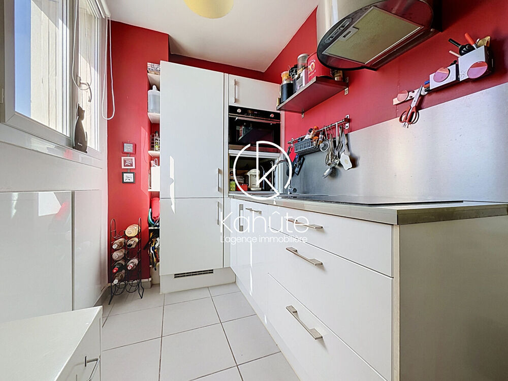 Vente Appartement Appartement Toulon, Secteur Lamalgue, 2 pièces 51 m², Parking collectif,  Grenier Toulon