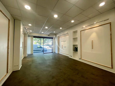   Local commercial Place Gaillard 