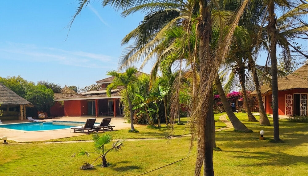 Vente Maison GRANDE VILLA SUR UN TERRAIN DE 1966m² AVEC BAIL SITUEE DANS UN MAGNIFIQUE PARC ARBORE EN RÉSIDENCE Saly (Senegal)