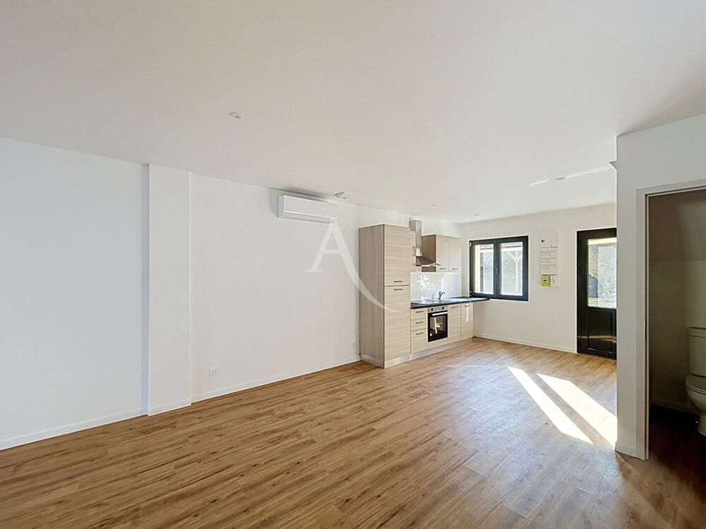 Vente Maison Maison Reau 3 pièce(s) 81.65 m2 Reau