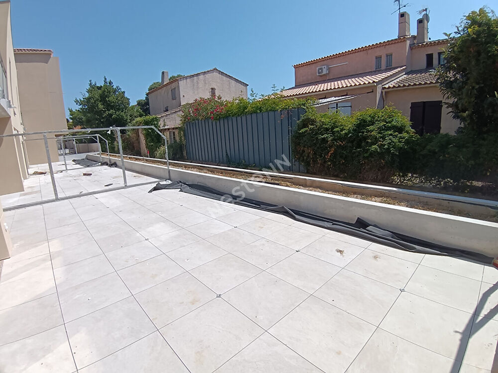 Vente Maison Villa T5 en R+2 de 139,50 m² avec 4 terrasses  et 2 places de parking Six fours les plages