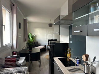  Appartement à louer 2 pièces 33 m²