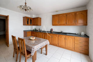  Appartement � vendre 5 pi�ces 205 m�