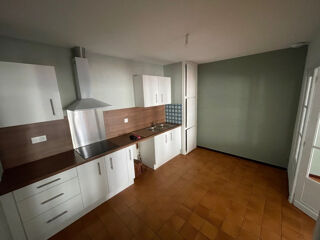  Immeuble à vendre 7 pièces 200 m²