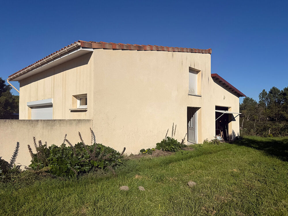 Vente Maison Maison à rénover de118 m2 Eyrans
