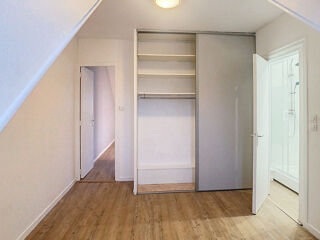  Appartement à louer 2 pièces 32 m²