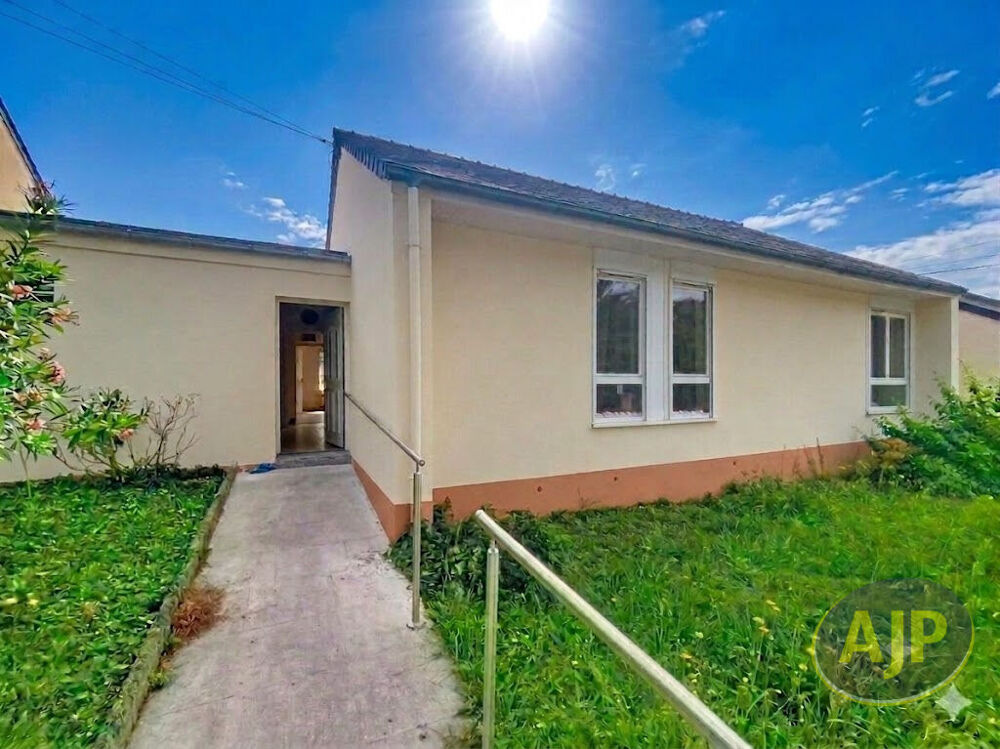 Maison Contemporaine de Plain-Pied avec Jardin ? Boulevard Bâtonnier Cholet