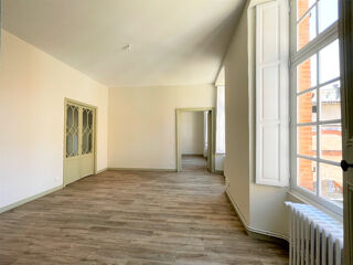  Appartement à louer 3 pièces 78 m²
