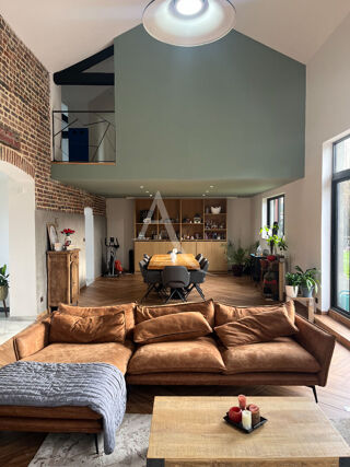  Maison � vendre 8 pi�ces 236 m�