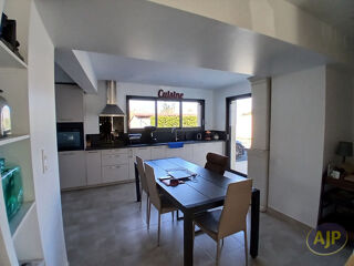  Maison � louer 5 pi�ces 130 m�