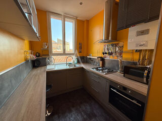 Appartement à louer 3 pièces 92 m²