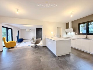  Maison  vendre 6 pices 111 m