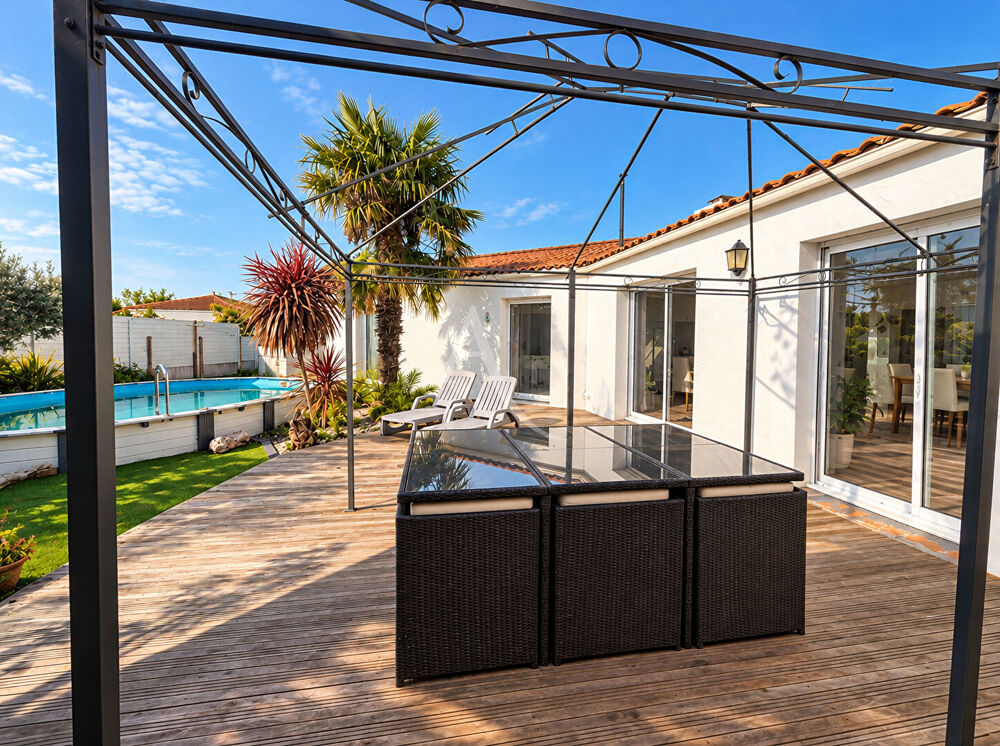 Vente Maison Coëx - Maison familiale avec piscine et studio indépendant Coex