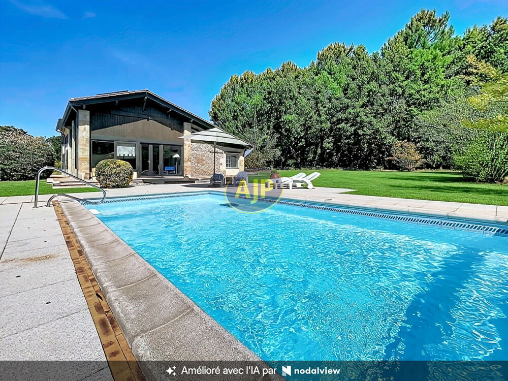 BÉDENAC - PROPRIÉTÉ DE 240 M², 5 CHAMBRES, PISCINE ET PARC ARBORÉ