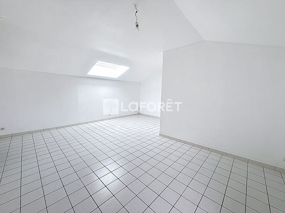 Vente Appartement APPARTEMENT A RENOVER CHALONS EN CHAMPAGNE - 3 pièce(s) - 69.45 m2 Chalons en champagne