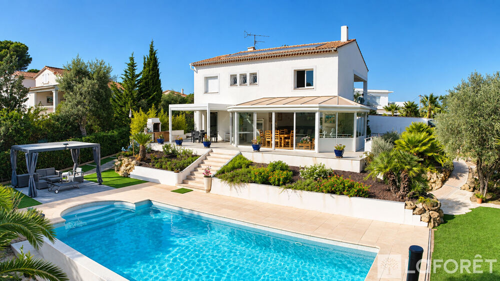 Villa Saint Aygulf 6 pièce(s) 165 m2