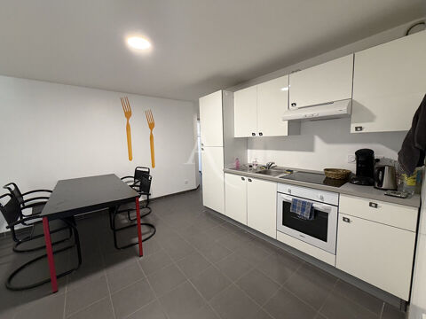   VIRIAT limite BOURG local commercial, d'activité ou de bureaux 208 m² divisibles 