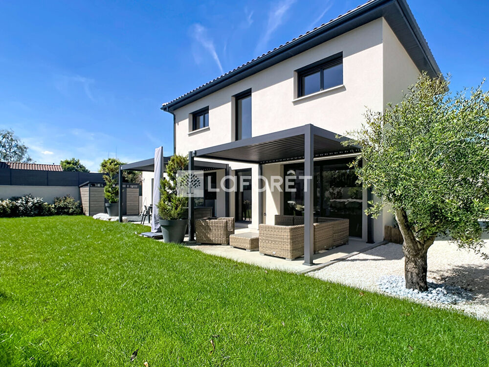 Vente Maison Villa contemporaire 6 pièce(s) 139.54 m2 Corcelles en beaujolais