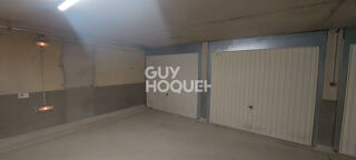  Parking / Garage à louer 15 m²
