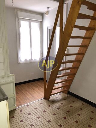  Appartement à louer 1 pièce 32 m²