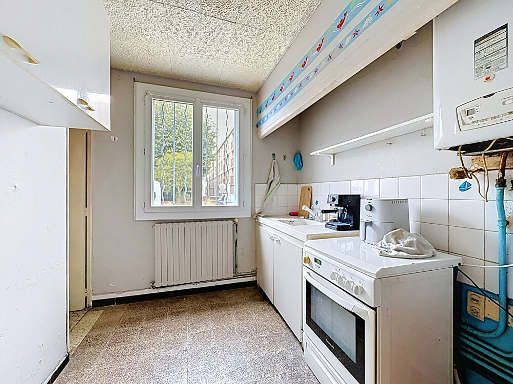Vente Appartement Appartement à rénover à Avignon 3 pièces 58m2 avec CAVE Avignon