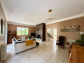  Maison � vendre 6 pi�ces 243 m�
