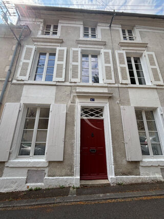  Maison à vendre 10 pièces 305 m²