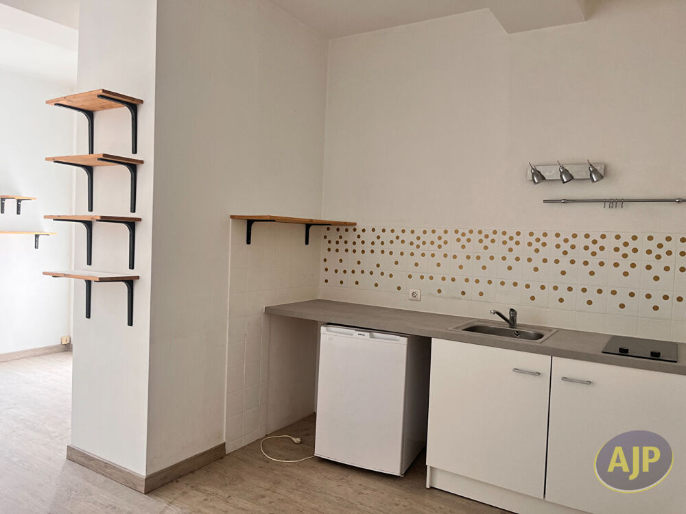Location Appartement Appartement Saintes 1 pièce(s) 27.80 m2 Saintes