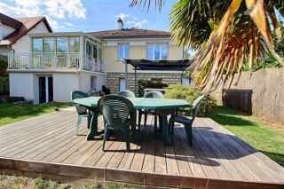 Maison 6 pièces 145 m² · à Bièvres · 145 m² · 590 000 €