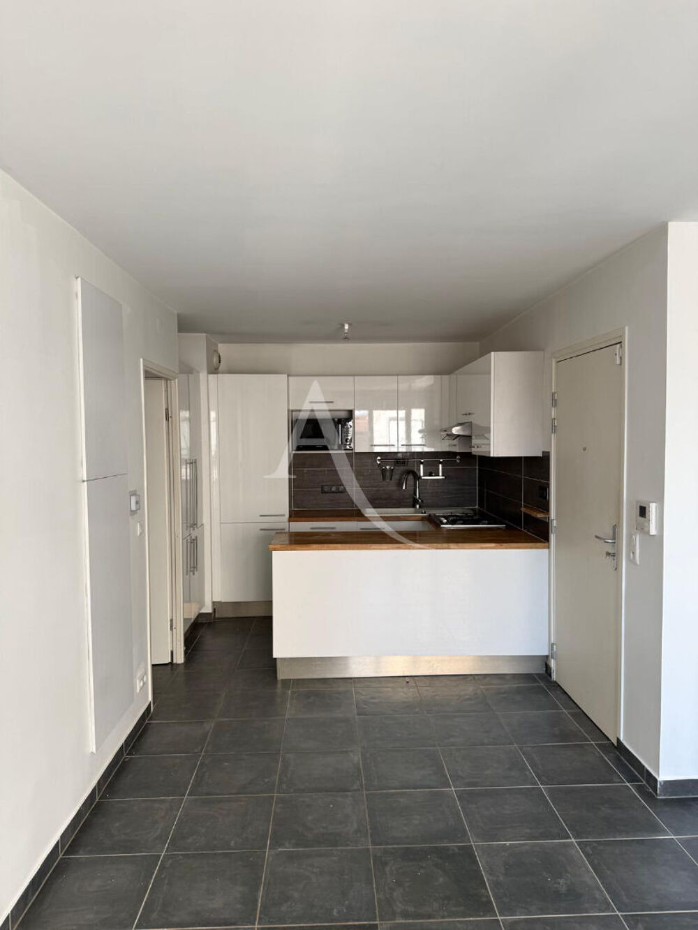 Location Appartement Appartement Drancy 3 pièce(s) 66m2,   2 parking centre ville Drancy