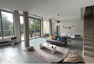  Maison à vendre 10 pièces 578 m²