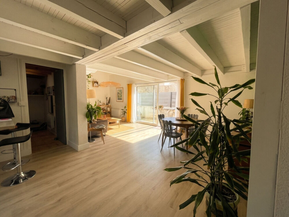 Vente Appartement A vendre à vannes Appartement de 63 m² Secteur Gare  place de parking, garage Vannes