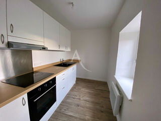  Appartement à louer 3 pièces 49 m²
