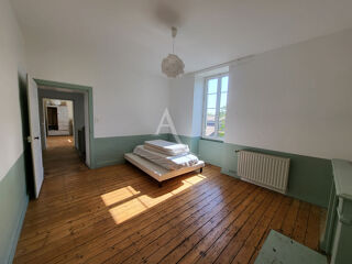  Maison � vendre 9 pi�ces 250 m�