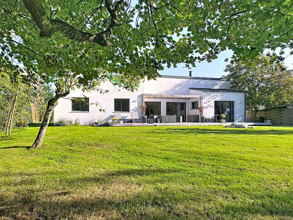 Maison 6 pièces 150 m² · à Surzur · 150 m² · 644 800 €