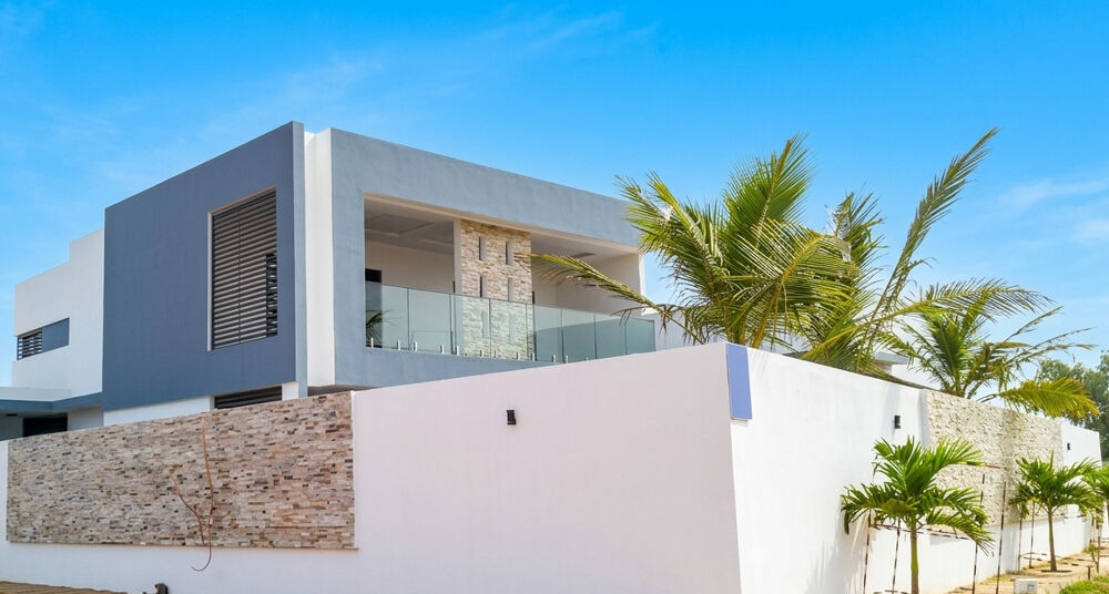 Vente Maison GRANDE MAISON CONTEMPORAINE HAUT STANDING 4 CHAMBRES AVEC PISCINE Ngaparou (Senegal)