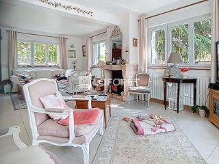  Maison à vendre 6 pièces 273 m²