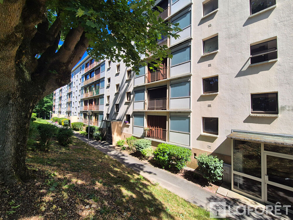 Appartement 5 pièces 79 m² · à Palaiseau · 79 m² · 229 000 €