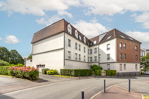   T2 48m� avec parking, AU COEUR DU BOURG bord de marque Appartement - 2 pi�ce(s) - 49 m�