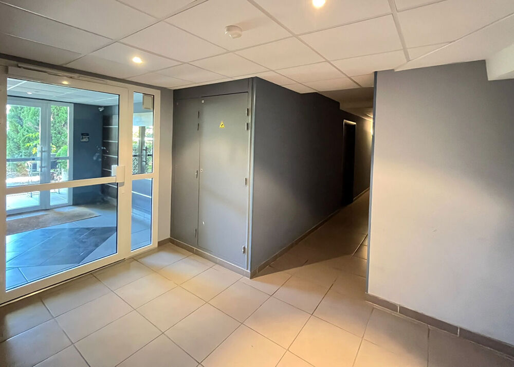 Vente Appartement CAUSSADE - Appartement 2 pièces avec balcon - Caussade
